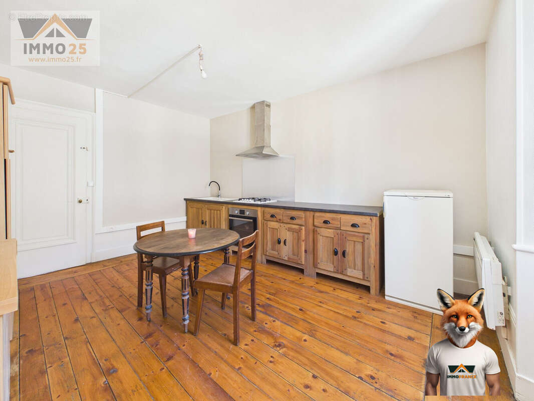 Appartement à MOUTHE
