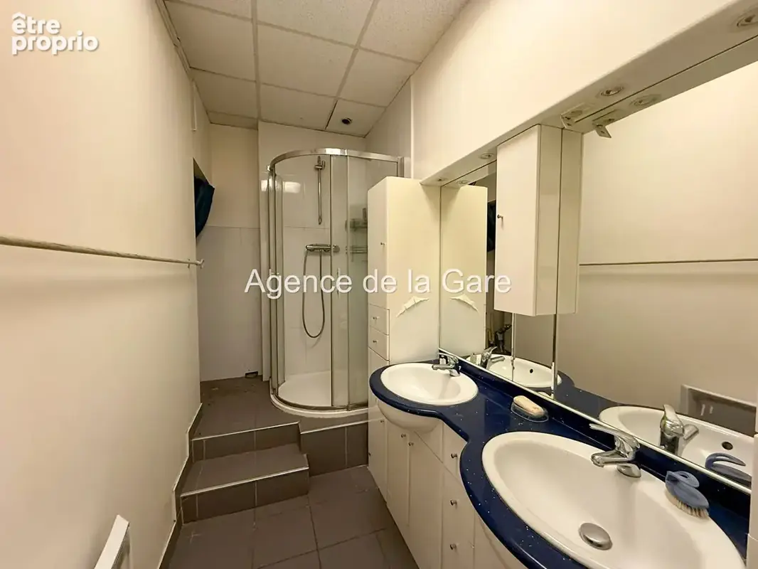 Local d'Activité et bureaux de 163 m² Sartrouville - photo 8