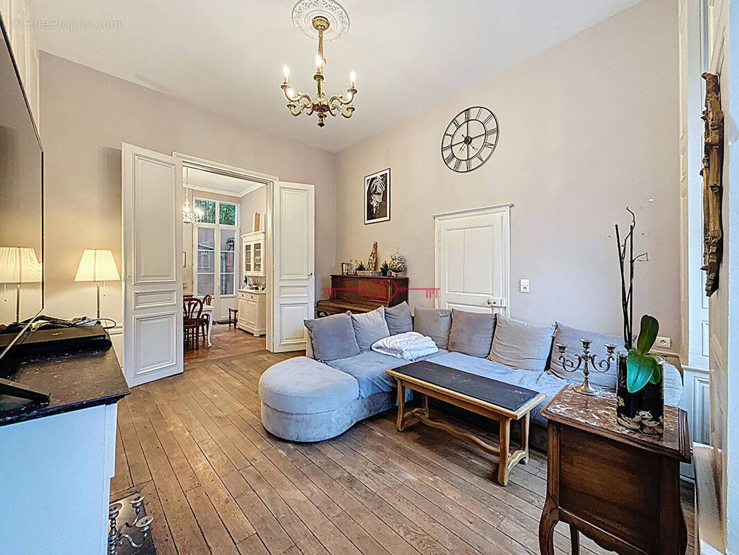 Maison à SAINTE-MENEHOULD