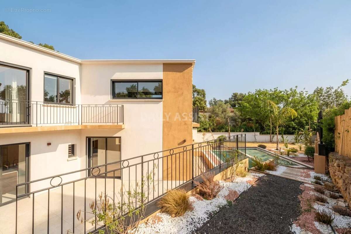 Maison Neuve Vue Dégagée Saint Cyr sur Mer - photo 30