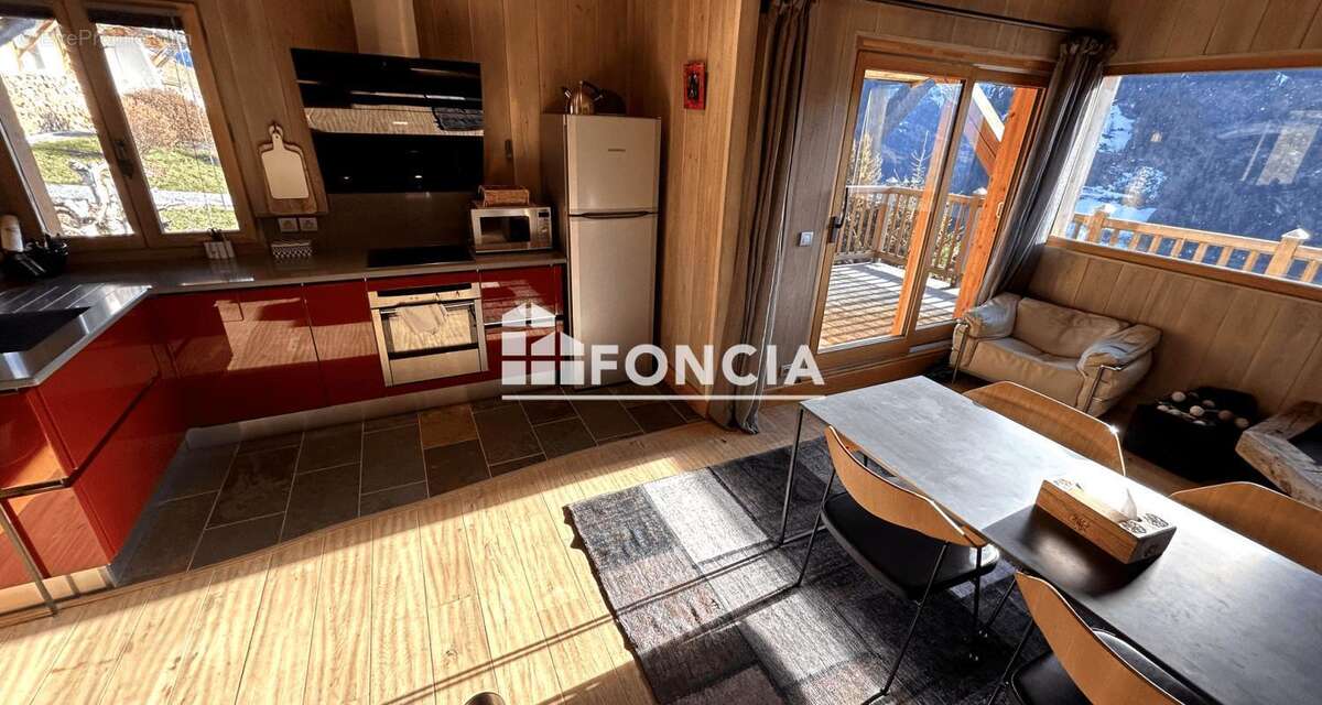 Appartement à HAUTELUCE