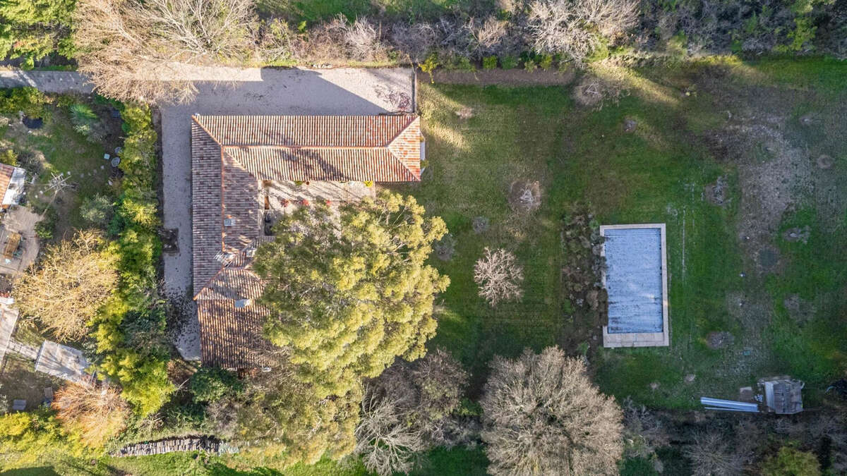 Maison à VAUVENARGUES