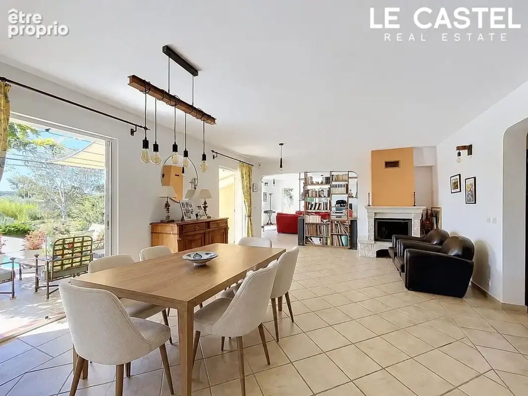 Maison 5 pièces 200 m² à vendre à La Cadiere-D'azur (83740) - photo 7