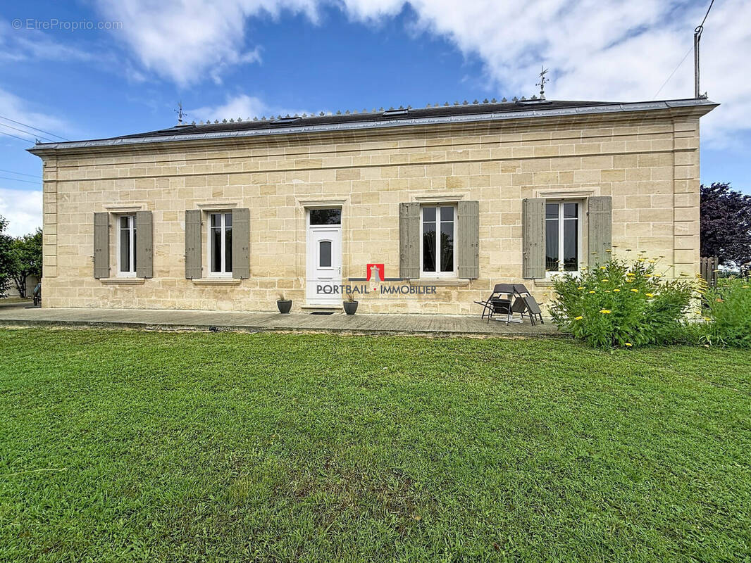 Maison à SAINT-MARTIN-LACAUSSADE