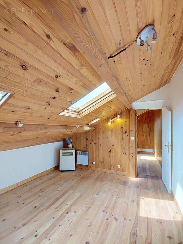Maison à GREASQUE