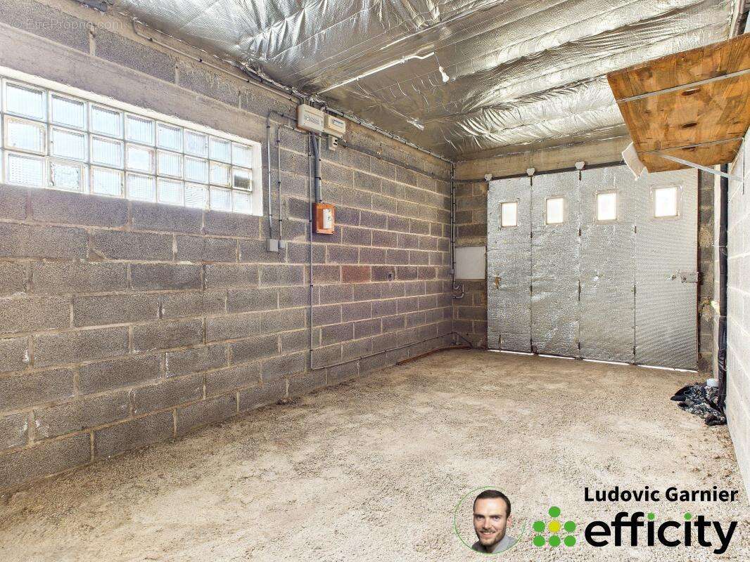 Maison à FOUGEROLLES-DU-PLESSIS