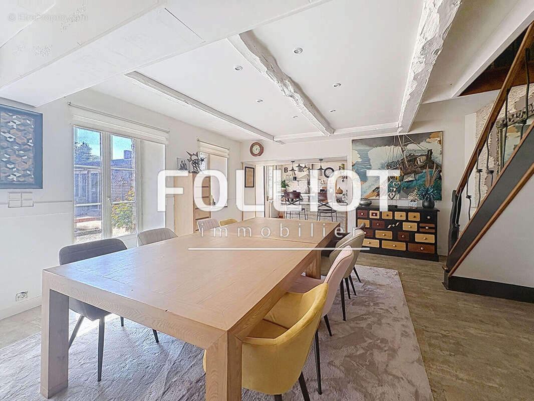 Maison à SAINT-SAUVEUR-LA-POMMERAYE