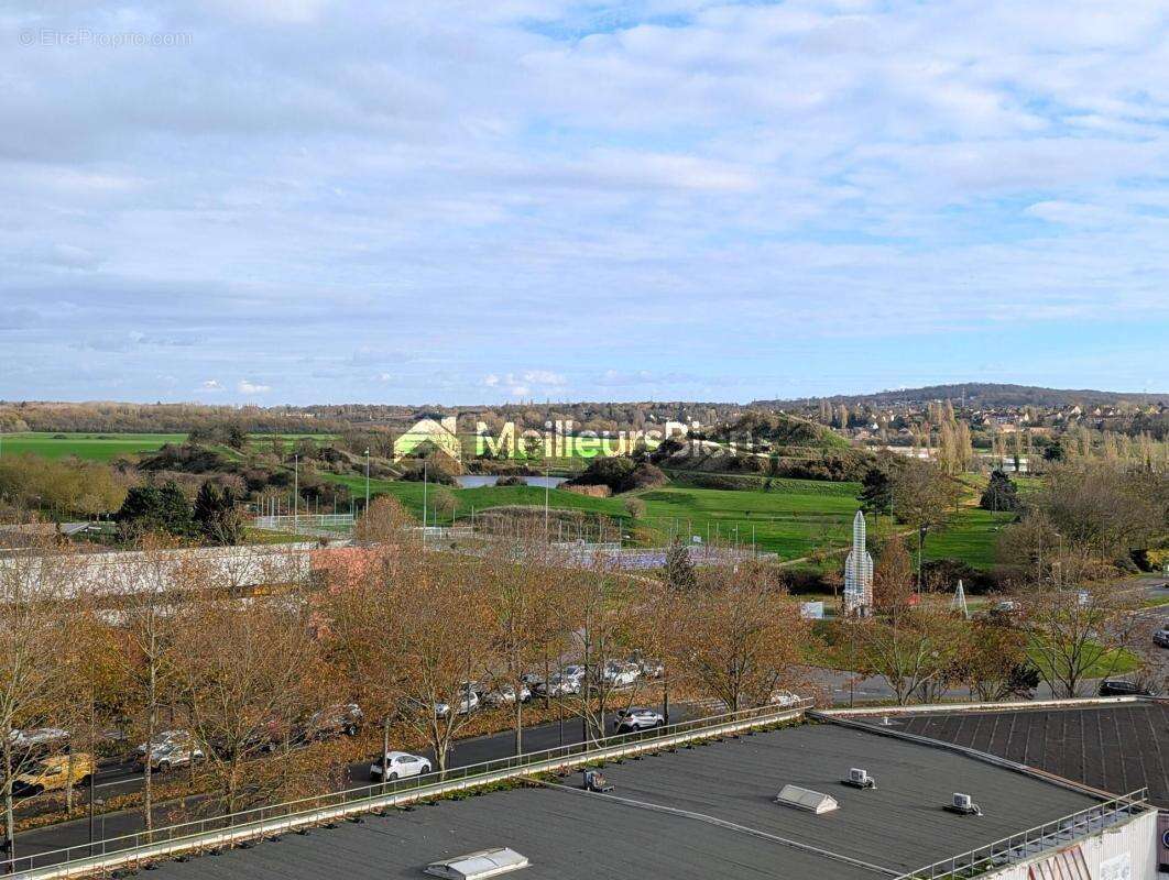 Appartement à LES MUREAUX