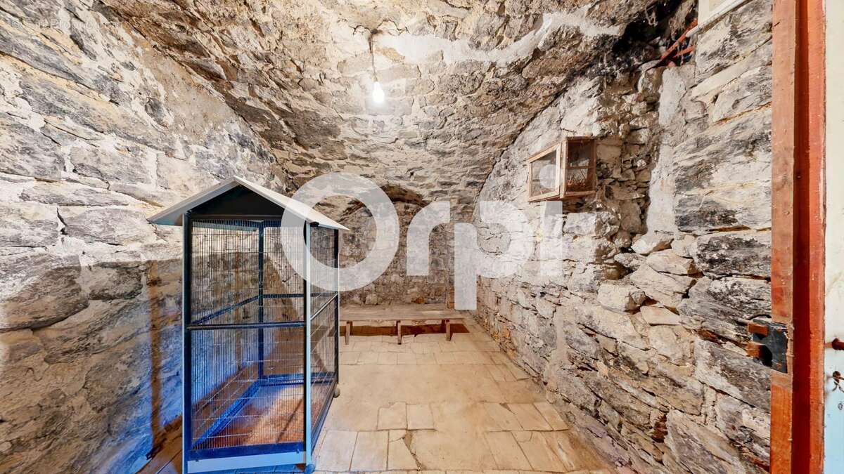 Maison à SAINT-ALBAN-AURIOLLES