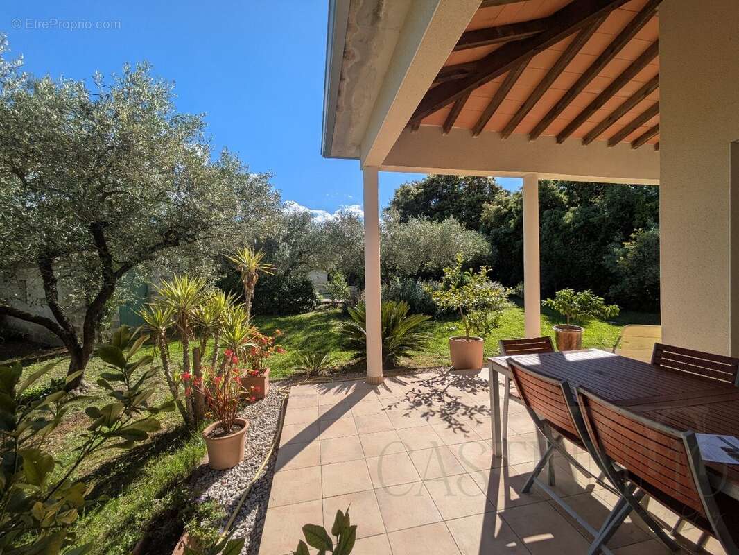 Maison à MONTAUD