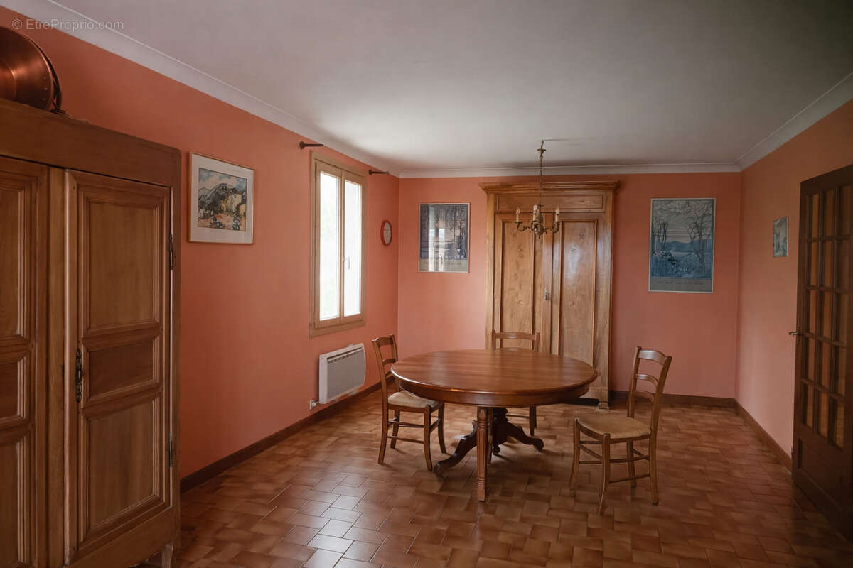 Maison à CHATEAURENARD