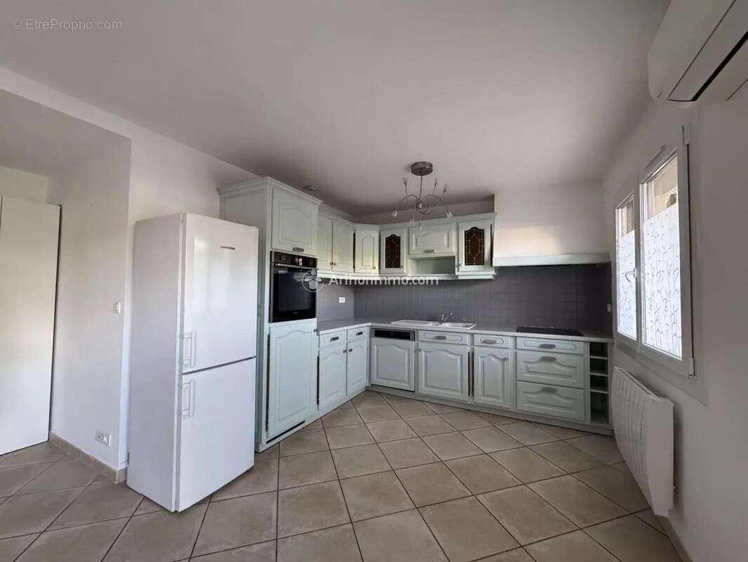 Appartement à SIX-FOURS-LES-PLAGES