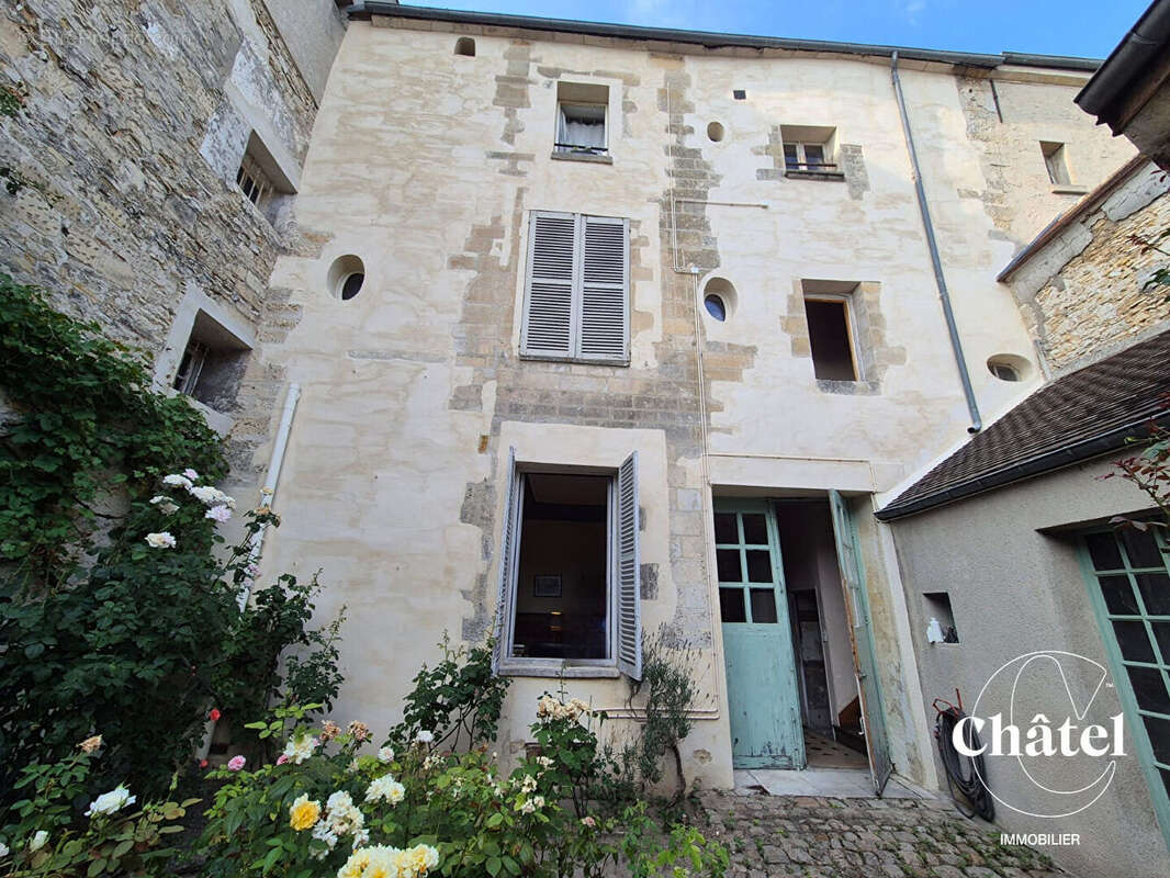 Senlis - Centre-ville - Appartement T2 charme de l'ancien - cave - photo 11
