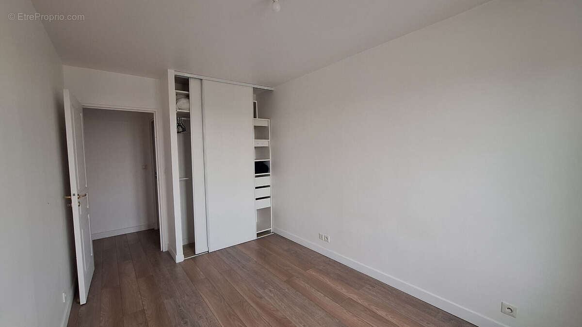 Appartement à LE PLESSIS-ROBINSON