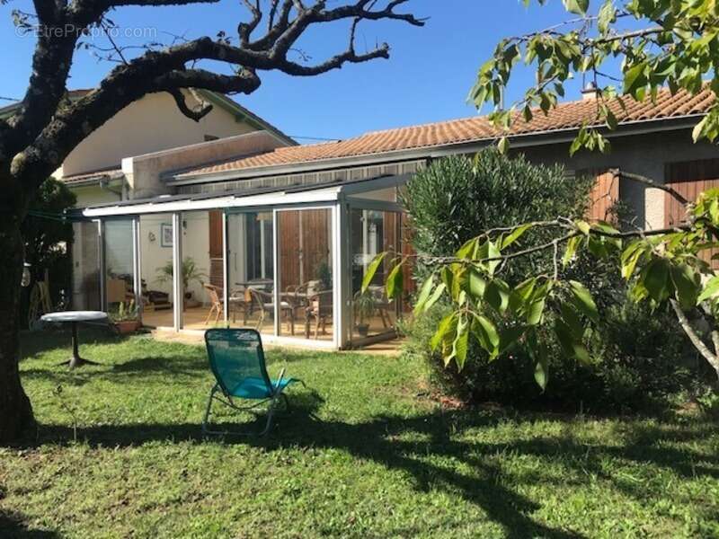 Dpt Drôme (26), à vendre ROMANS SUR ISERE maison P6 de 93m2 + 38m2 - photo 4