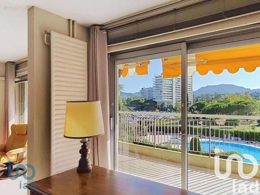 Photo 2 - Appartement à MANDELIEU-LA-NAPOULE