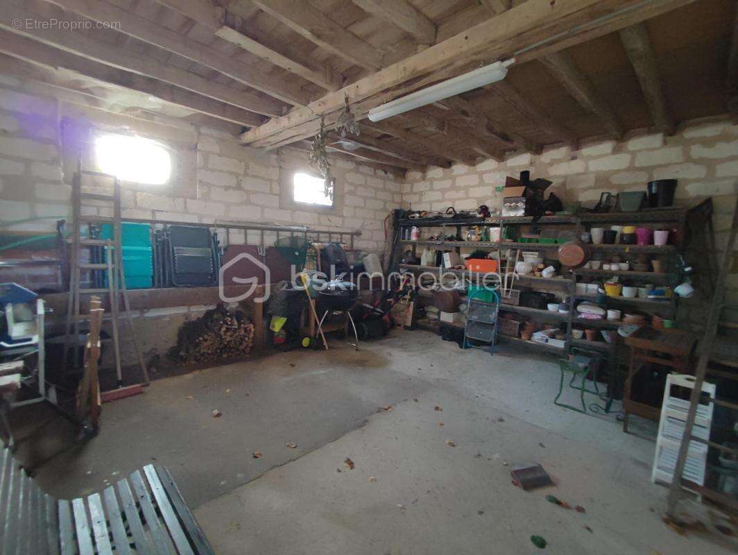 Maison à VILLENEUVE-L'ARCHEVEQUE