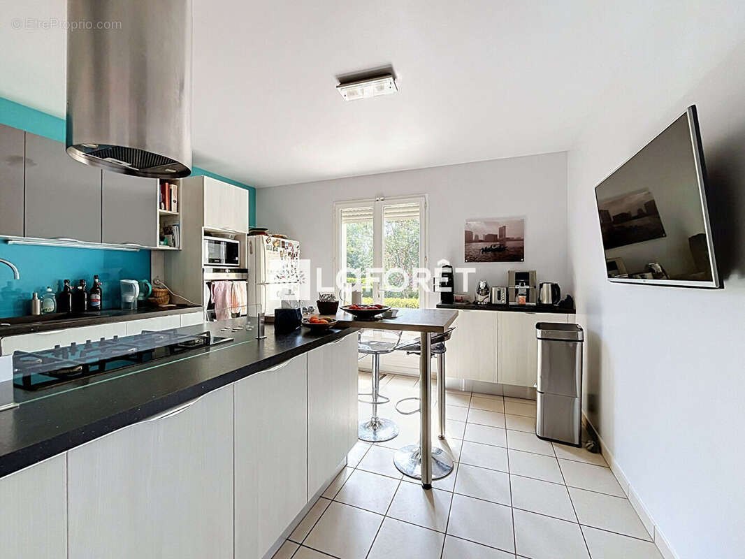CHATOU - Maison familiale contemporaine de 214 m² habitables (252 m² utiles) avec sous-sol total, studio indépendant et jardin s - photo 10