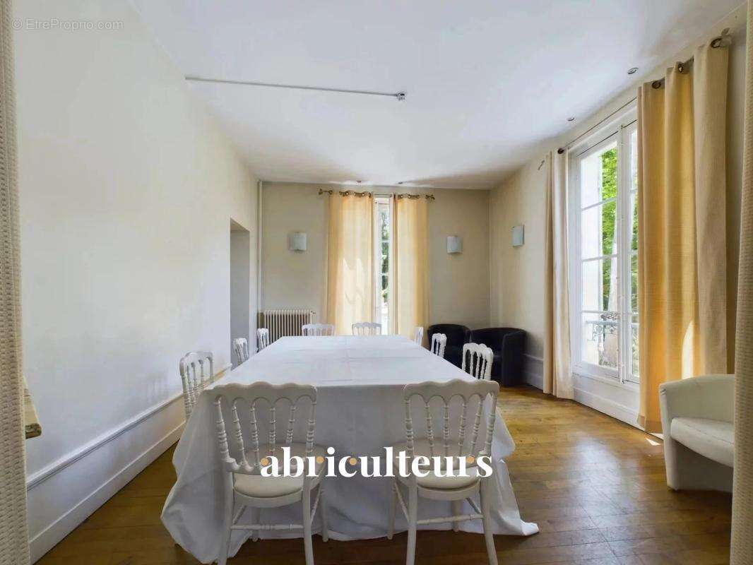 Maison à MORIGNY-CHAMPIGNY
