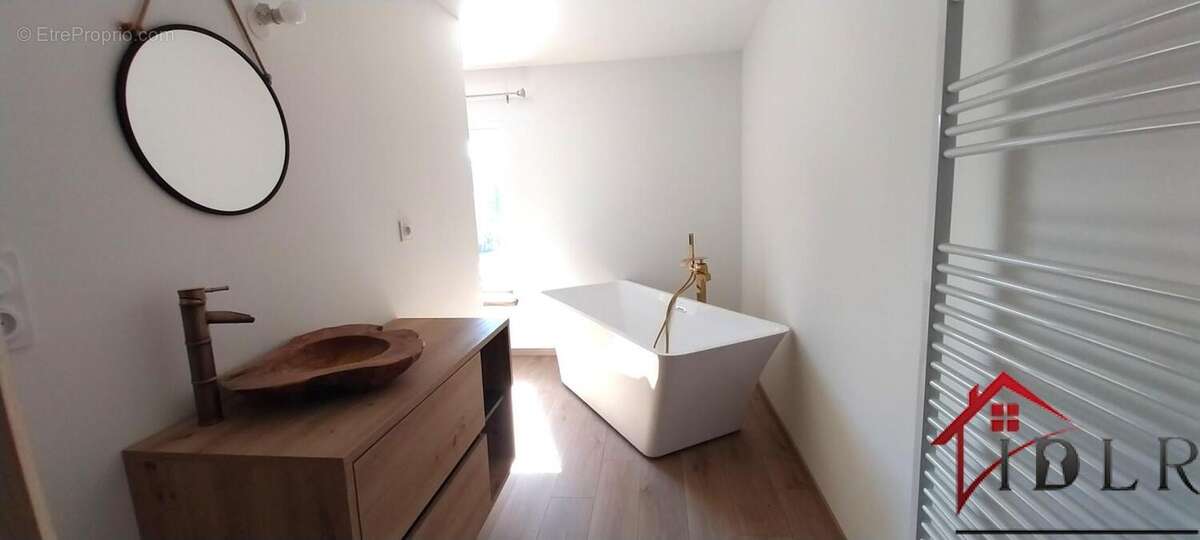 Maison à FOUGEROLLES