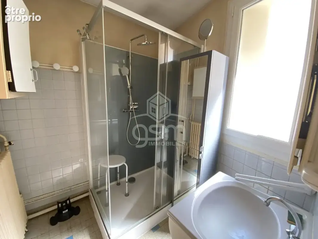 Maison 97 m² à Sainte-Maure-De-Touraine  - photo 7