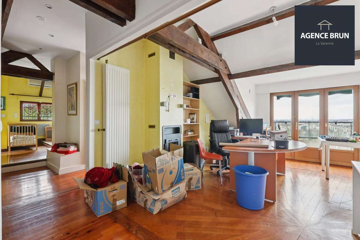 Maison à CHENNEVIERES-SUR-MARNE