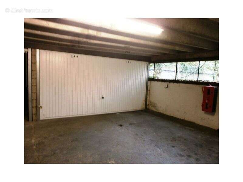 Parking à FONTENAY-SOUS-BOIS