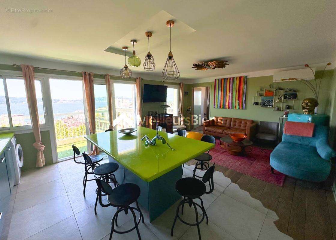 Duplex 6 pièces 115 m² à Toulon avec vue mer panoramique - photo 16