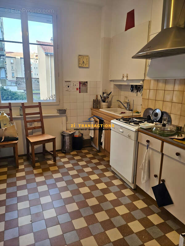 Appartement à SAINT-ETIENNE