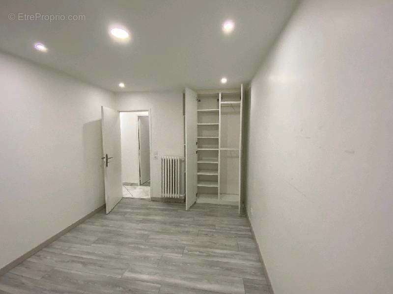 Appartement à CLICHY-SOUS-BOIS