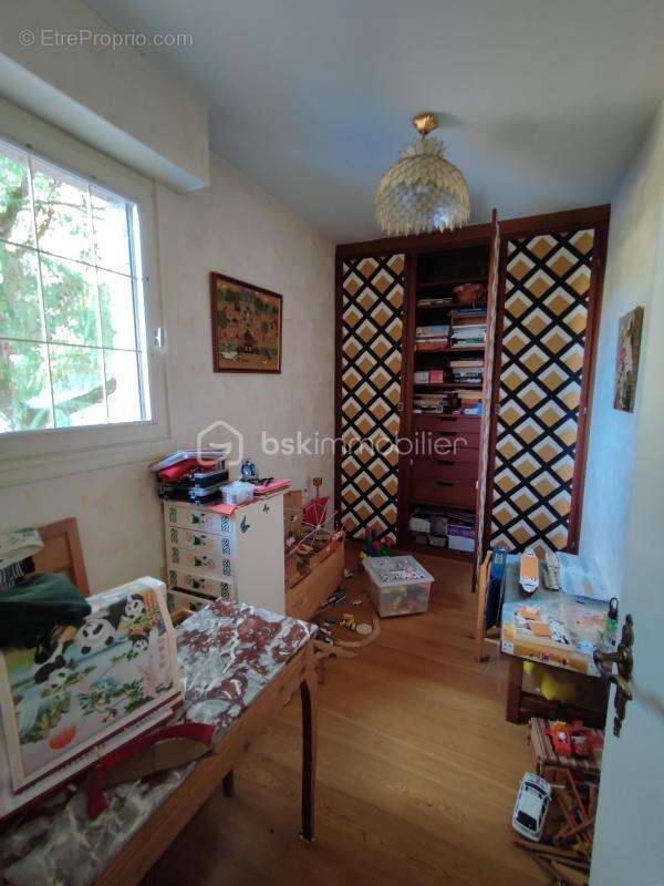Pavillon sur sous-sol total de 234 m² sur 880 m² de jardin - photo 19