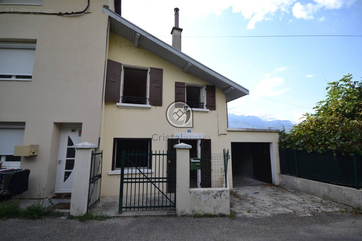 Maison à VILLARD-BONNOT