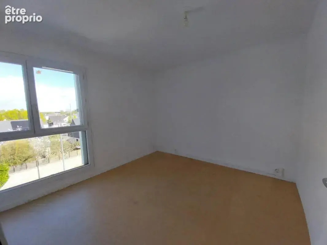 Sainte luce sur loire - beau t4 au 3eme etage avec cave - photo 10