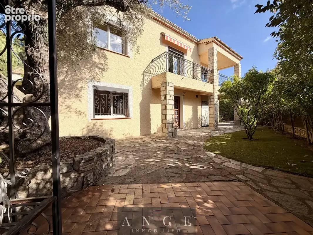 Photo Maison à La Farlede au prix de 499 000€