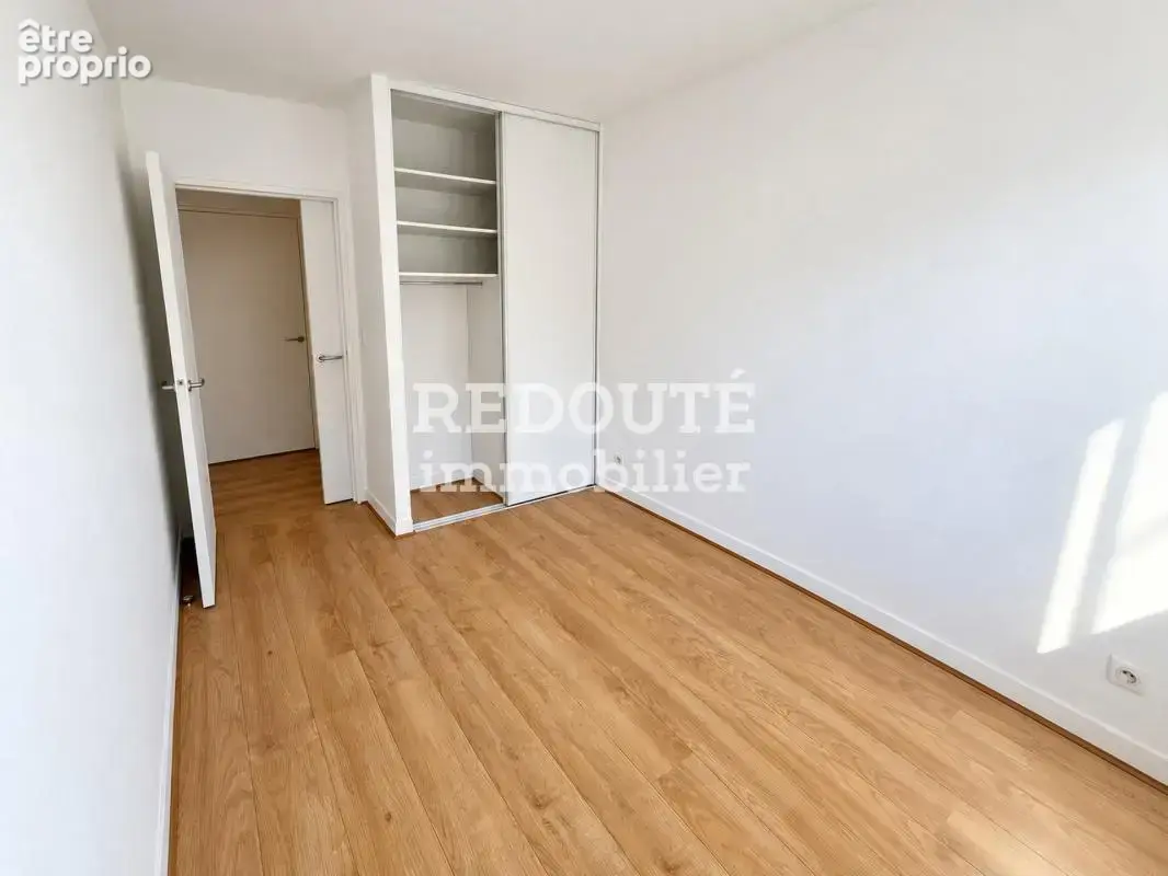 Reims – place du forum (proche boulingrin)  appartement t4 avec parking - photo 15