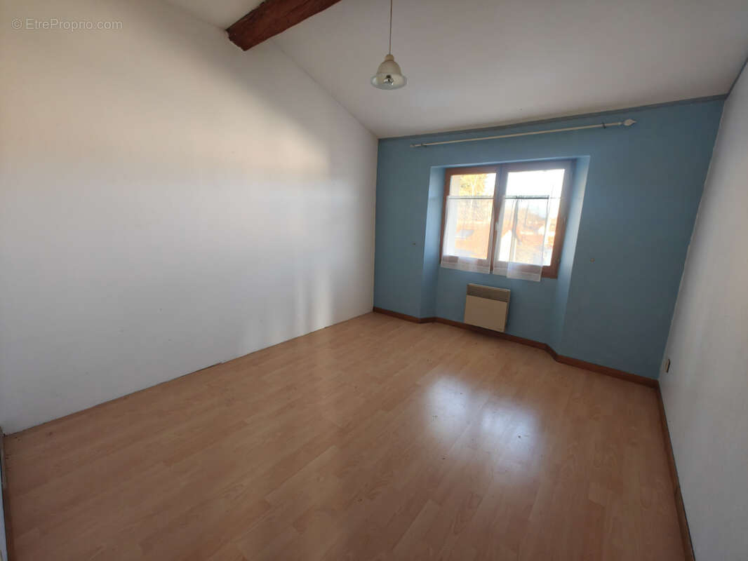 Maison à BELVEZE-DU-RAZES