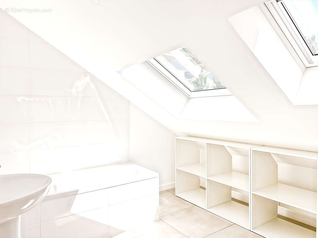 Saint marc sur mer - plage hulot - plein centre - marche - duplex loft  t5 - avec terrasse - garage - parking securise - photo 6