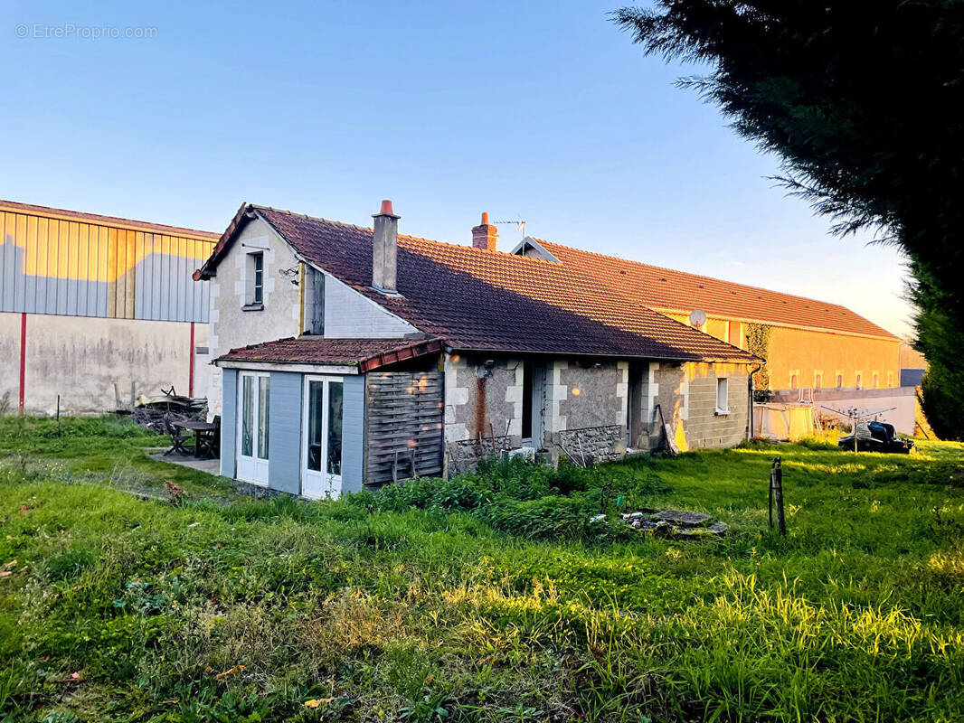 Maison à SAINT-EPAIN