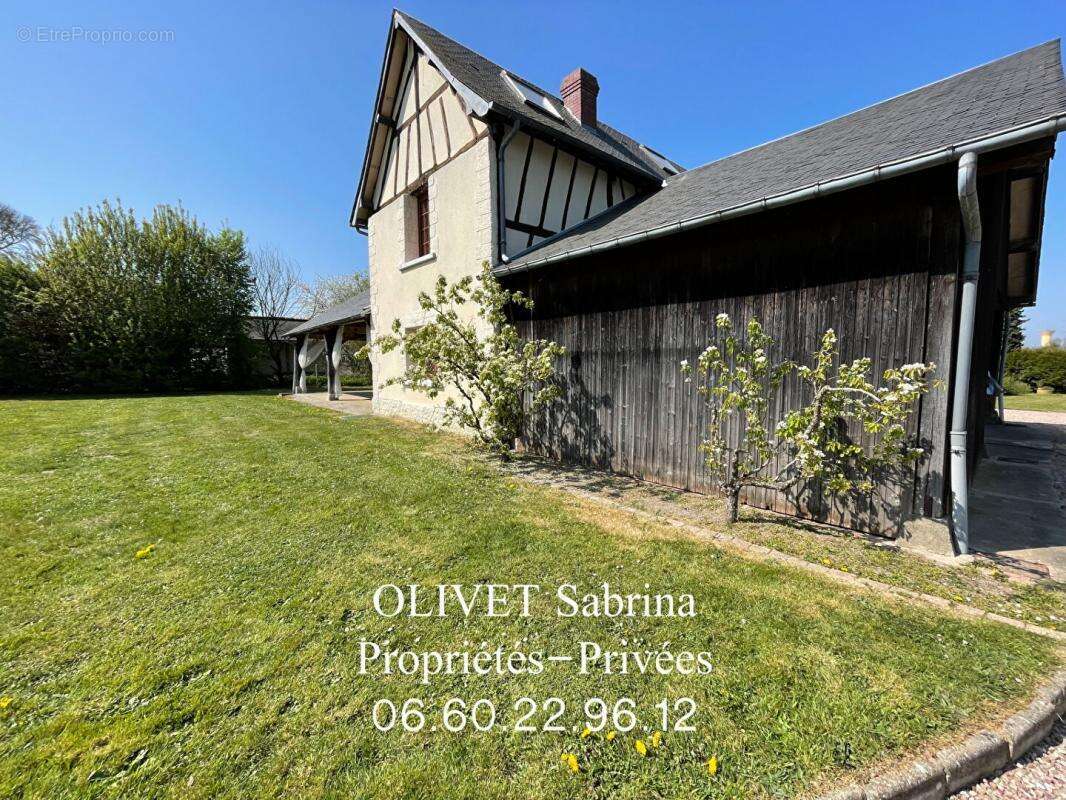 Maison à LA TRINITE-DE-THOUBERVILLE