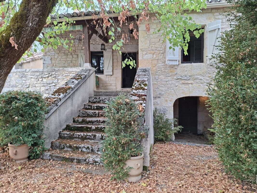 Maison à BELMONT-SAINTE-FOI