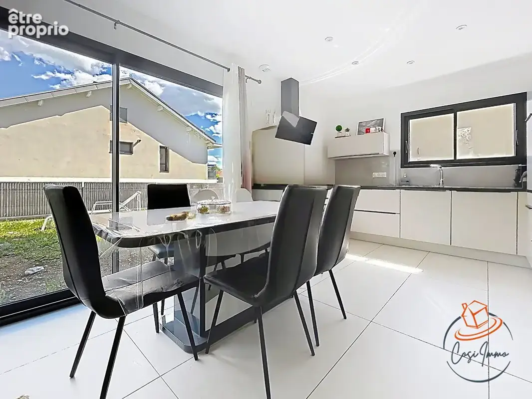 Maison T6 , 5 chambres avec jardin - photo 2