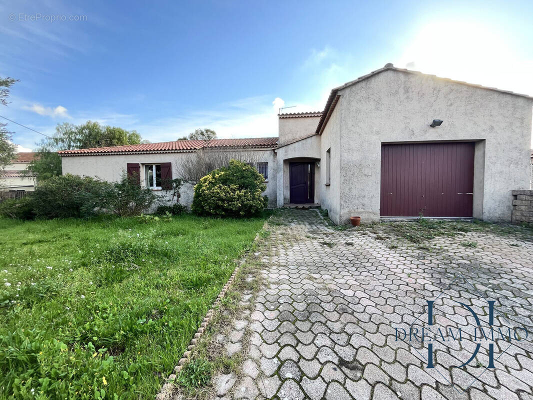 Maison à SOLLIES-PONT