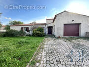 Maison à SOLLIES-PONT