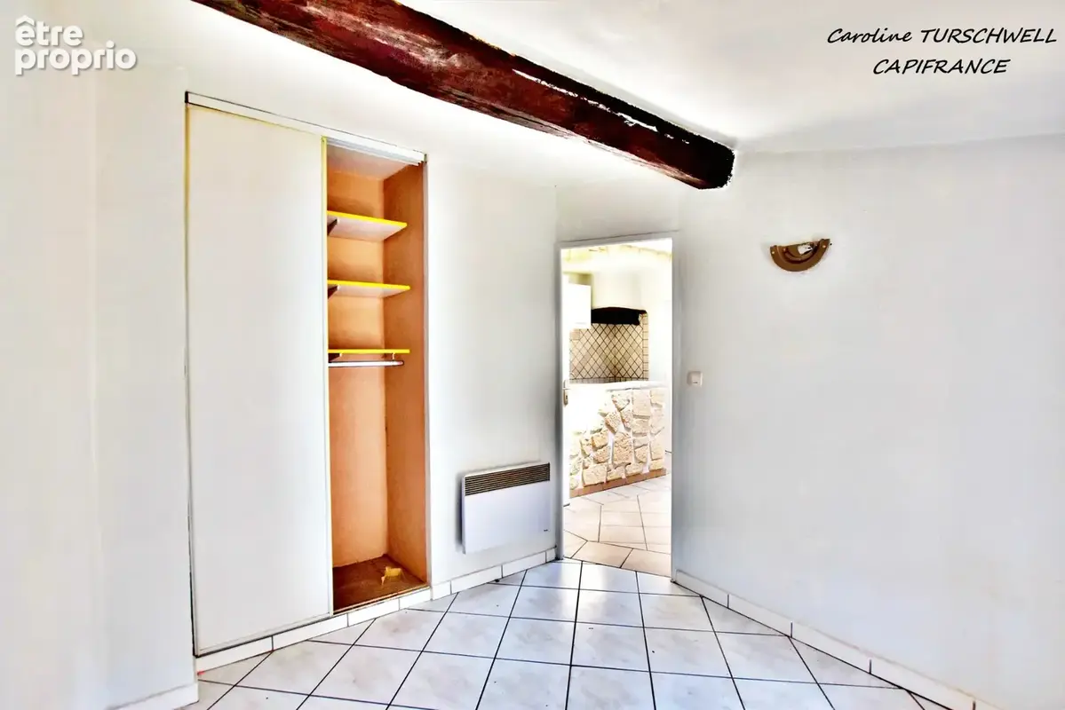 Sollies toucas (83) - immeuble/maison de village de 2 appartements + 1 local - photo 10