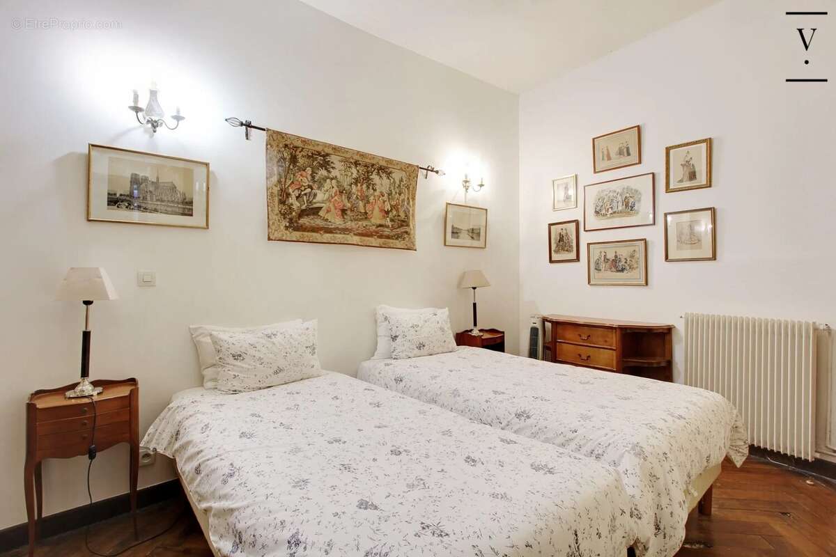 Appartement à PARIS-4E