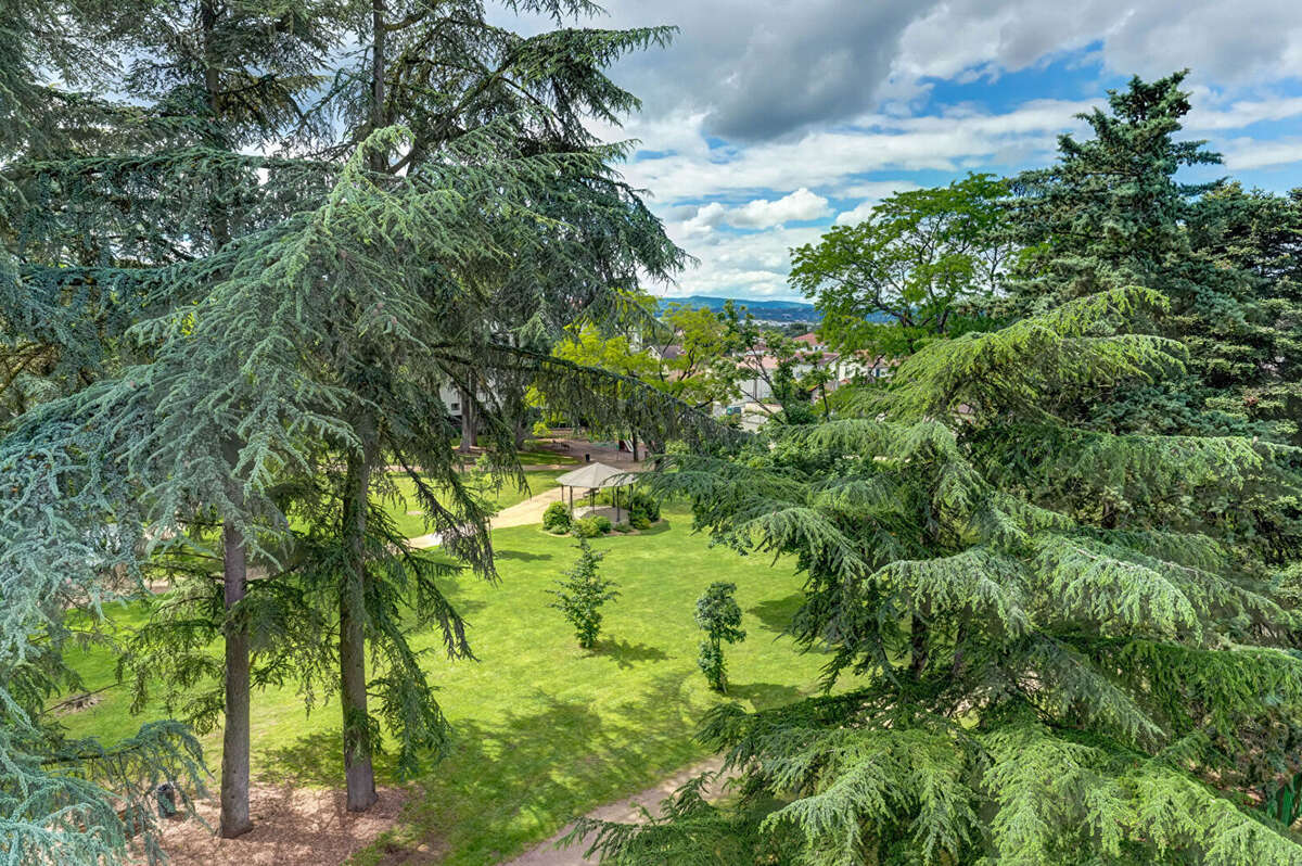 Appartement à DECINES-CHARPIEU