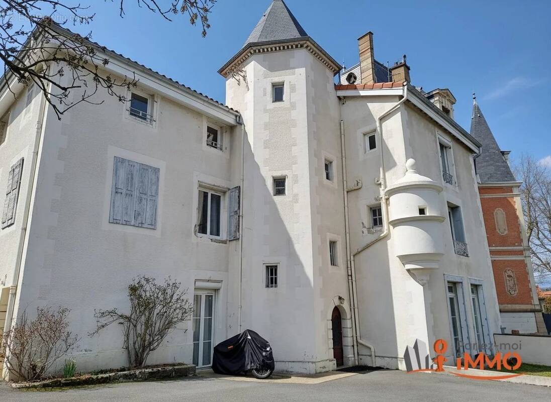 Appartement à ROCHE-LA-MOLIERE