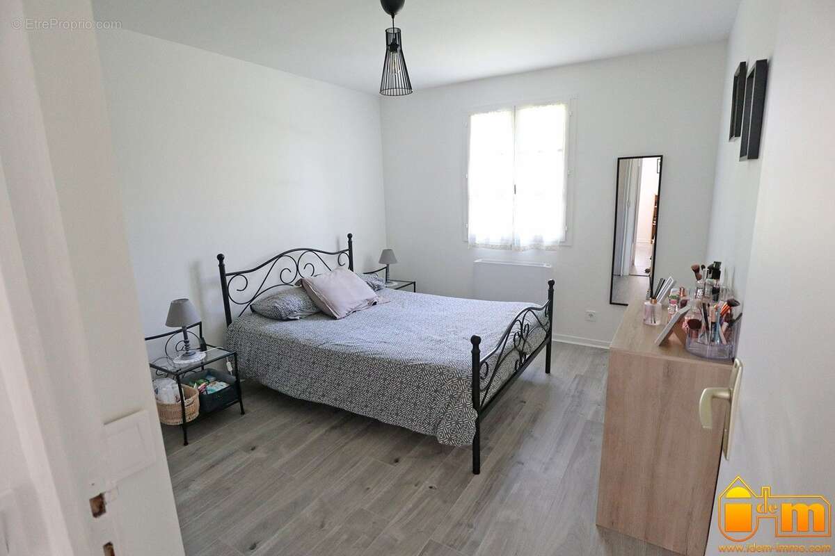 Maison à MEREVILLE