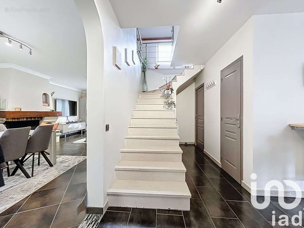 Photo 5 - Maison à CHENNEVIERES-SUR-MARNE