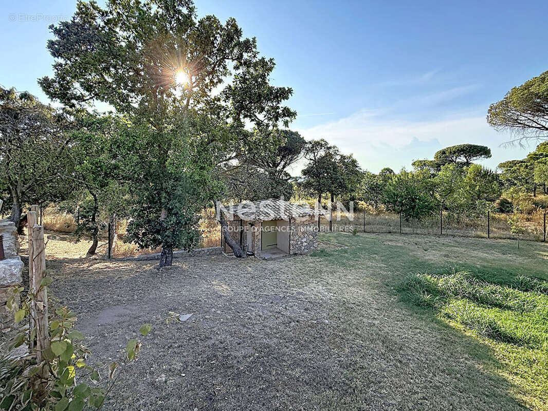 A VENDRE Maison La Garde Freinet 5 pièces 200 m2- terrain 24956m2- Calme- Prestige - photo 15